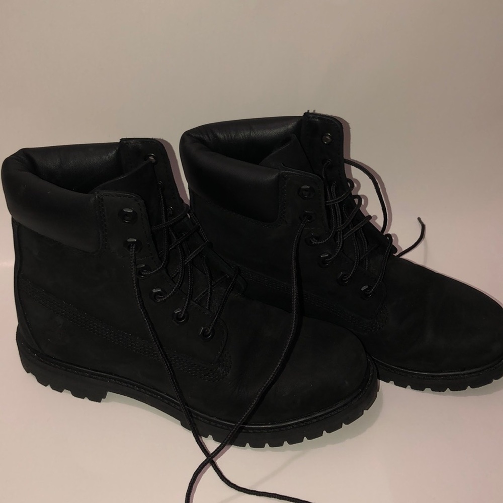 Black Womens Timberlands size 8.5